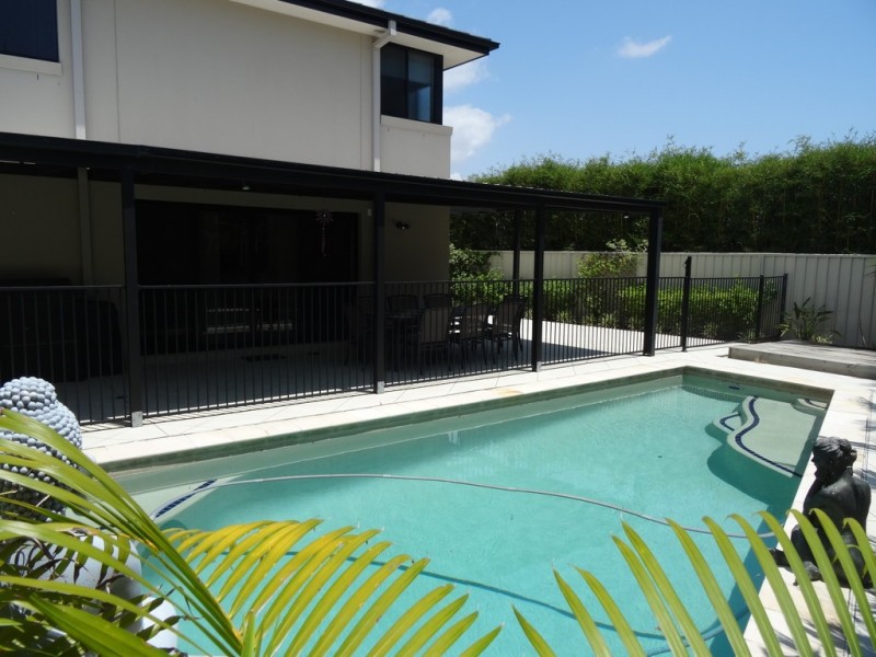 4 Snowwood Street, Reedy Creek QLD 4227