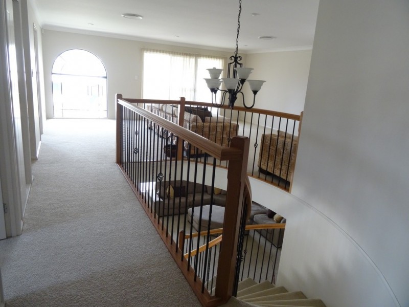 4 Snowwood Street, Reedy Creek QLD 4227