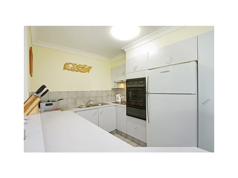 37/42 Beach Pde, Surfers Paradise QLD 4217