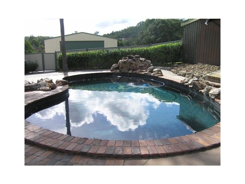 279 Ruffles Rd, Willowvale QLD 4370
