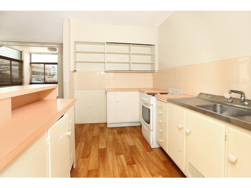 1D ‘Kinkabool’ 32 Hanlan Street, Surfers Paradise QLD 4217