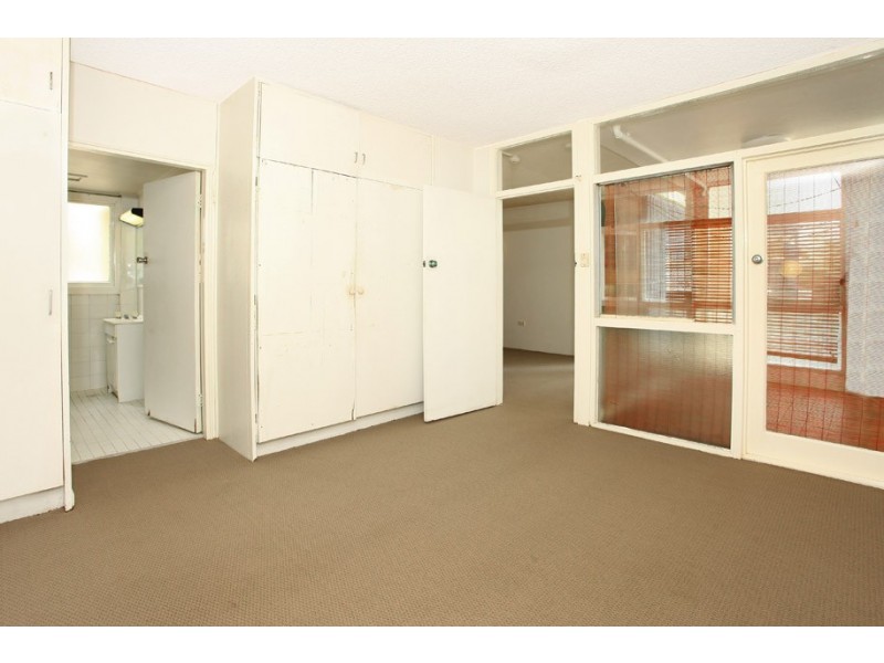 1D ‘Kinkabool’ 32 Hanlan Street, Surfers Paradise QLD 4217