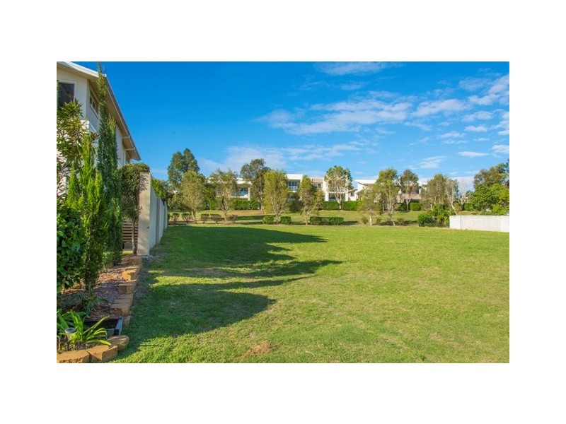 6002 The Boulevarde, Benowa QLD 4217