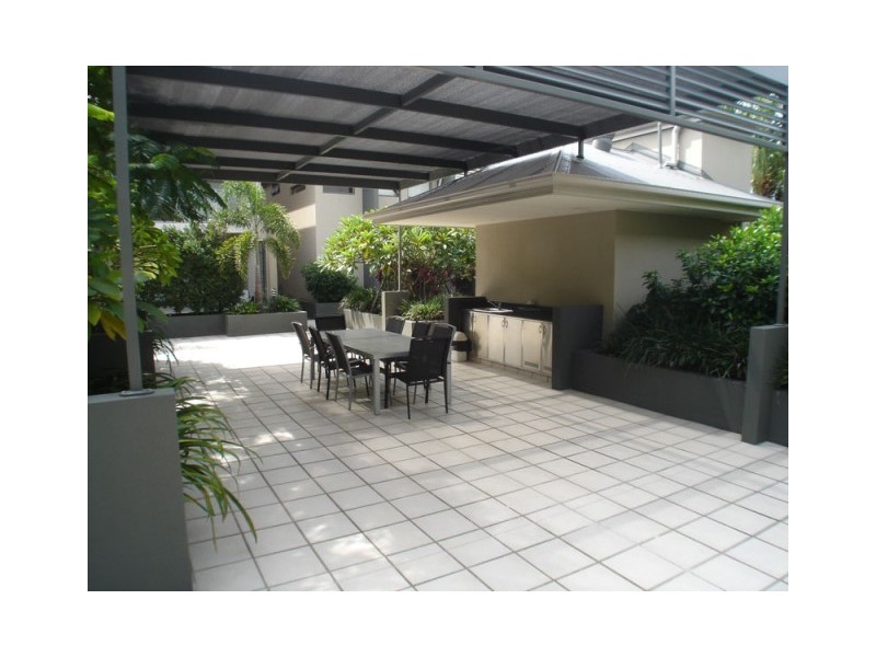 11/45 Bundall Road, Bundall QLD 4217