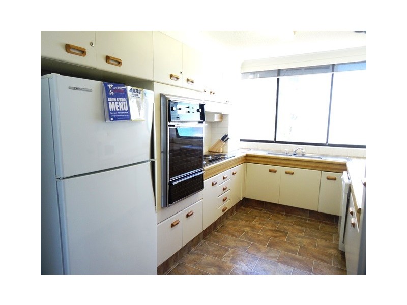 8A “Surfers Aquarius” 4-12 Old Burleigh Rd, Surfers Paradise QLD 4217