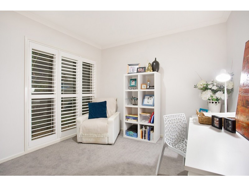 9004 Northview Parade, Benowa QLD 4217