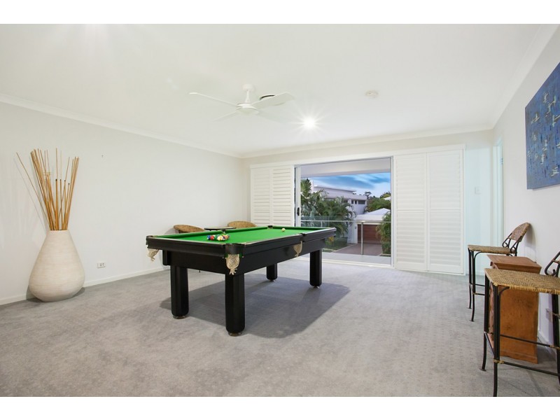 9004 Northview Parade, Benowa QLD 4217