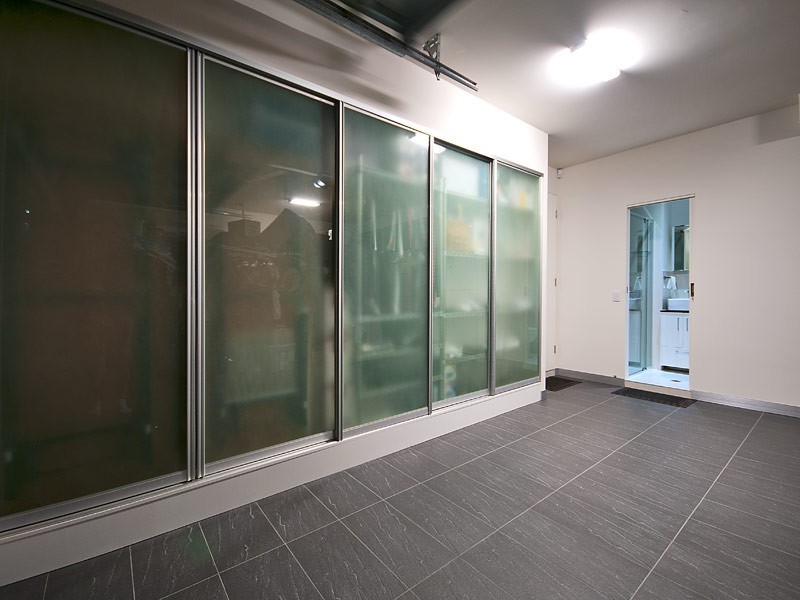 9 Lotus Key, Broadbeach Waters QLD 4218