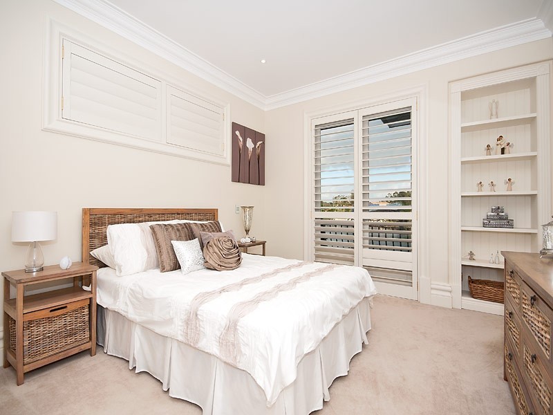 14 Kookaburra Court, Sorrento QLD 4217