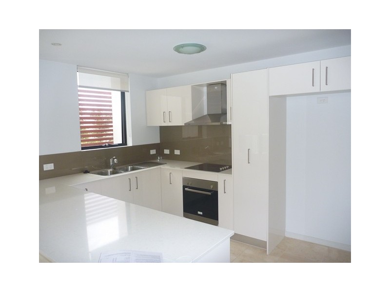 5/3 Beach Parade, Surfers Paradise QLD 4217