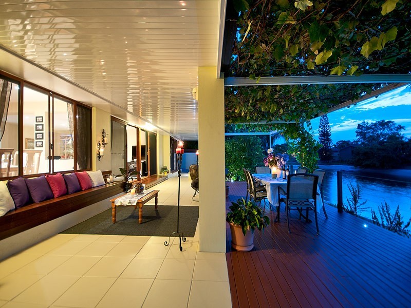 90 Campbell Street, Sorrento QLD 4217