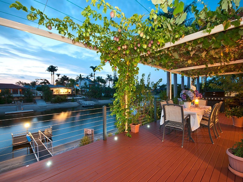 90 Campbell Street, Sorrento QLD 4217