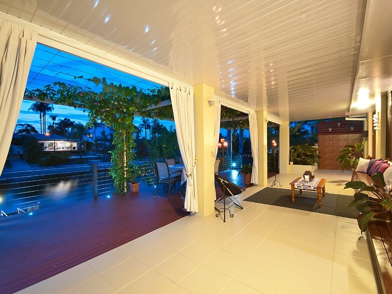 90 Campbell Street, Sorrento QLD 4217