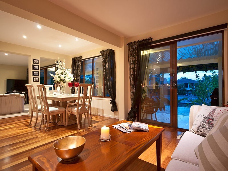 90 Campbell Street, Sorrento QLD 4217