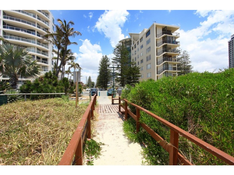 10 ‘Le Chelsea’ 11 Frederick Street, Surfers Paradise QLD 4217