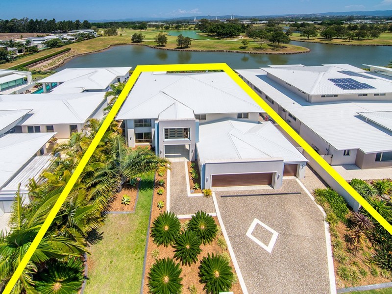 1030 Lakeview Terrace, Benowa QLD 4217