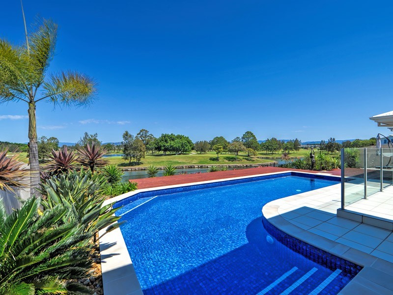 1030 Lakeview Terrace, Benowa QLD 4217