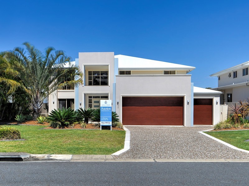 1030 Lakeview Terrace, Benowa QLD 4217