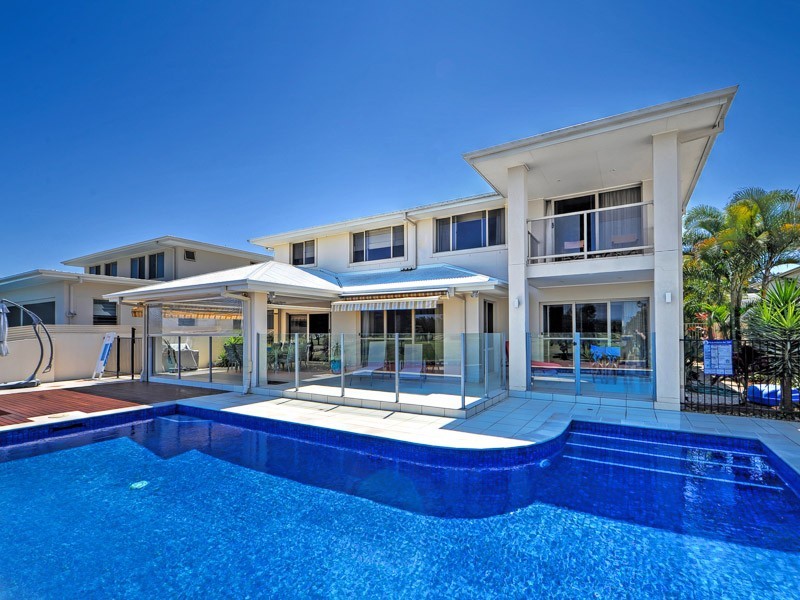 1030 Lakeview Terrace, Benowa QLD 4217