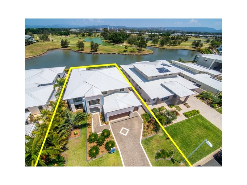 1030 Lakeview Terrace, Benowa QLD 4217