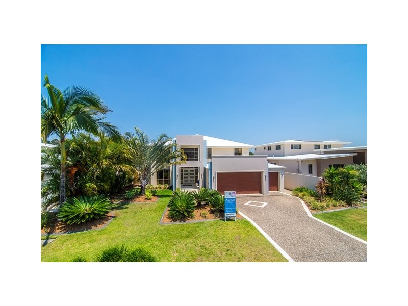 1030 Lakeview Terrace, Benowa QLD 4217