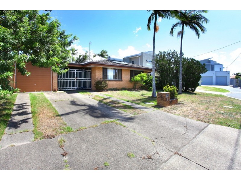 12 Carmel Court, Broadbeach Waters QLD 4218