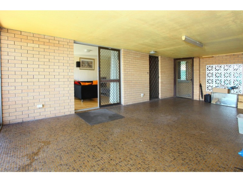 12 Carmel Court, Broadbeach Waters QLD 4218