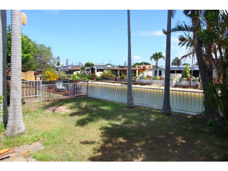 12 Carmel Court, Broadbeach Waters QLD 4218