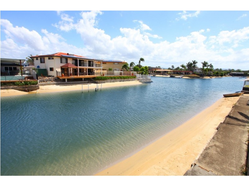 12 Carmel Court, Broadbeach Waters QLD 4218