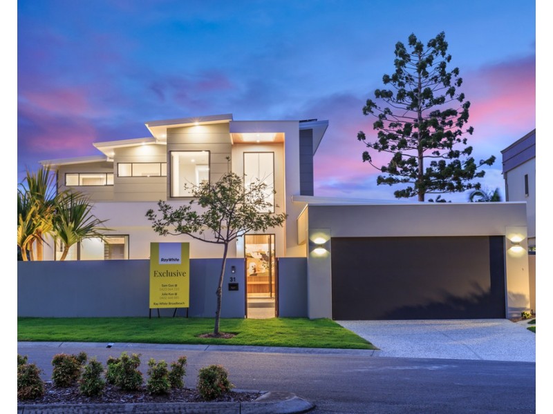 31 Kincardine Drive, Benowa Waters QLD 4217