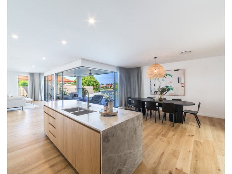 31 Kincardine Drive, Benowa Waters QLD 4217