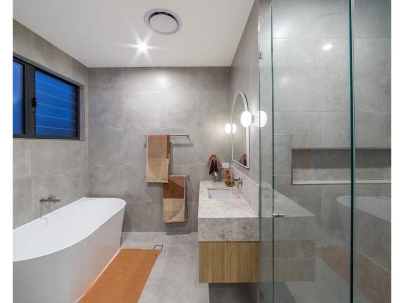 31 Kincardine Drive, Benowa Waters QLD 4217