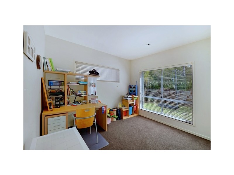 6011 The Boulevarde, Benowa QLD 4217