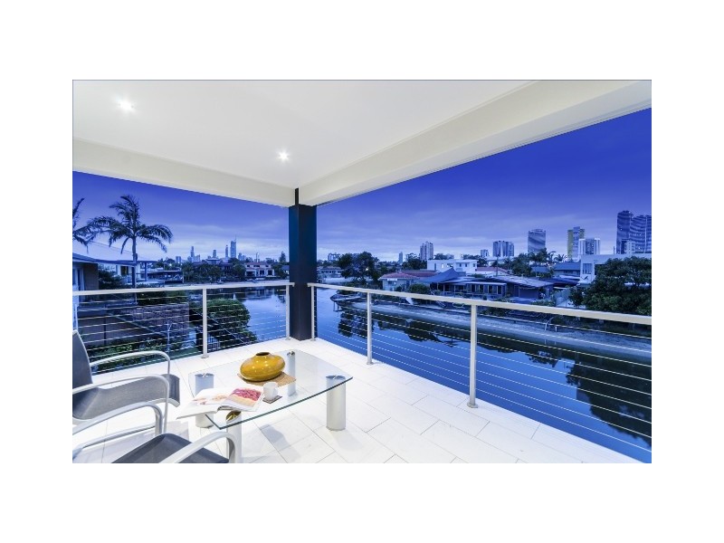 10 Coral Gables Key, Broadbeach Waters QLD 4218