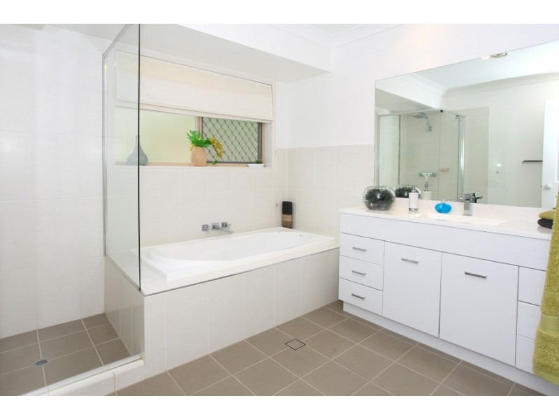 29 Baraka Court, Mudgeeraba QLD 4213