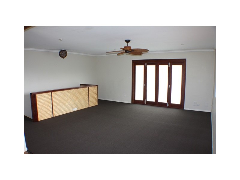 12 Susanne, Southport QLD 4215