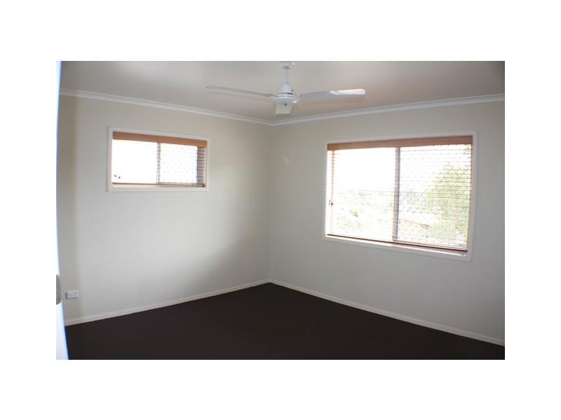 12 Susanne, Southport QLD 4215