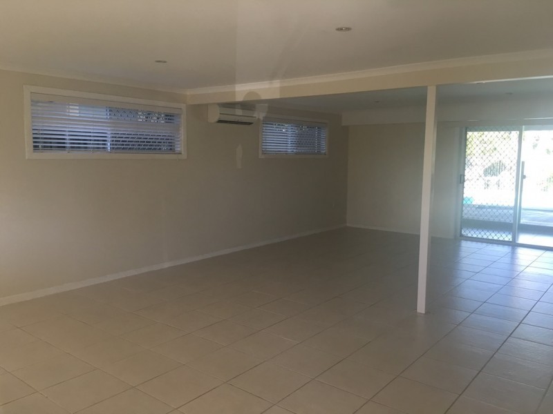 12 Susanne, Southport QLD 4215