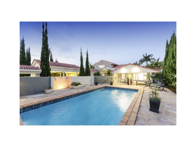 5 Cabana Boulevard, Benowa Waters QLD 4217