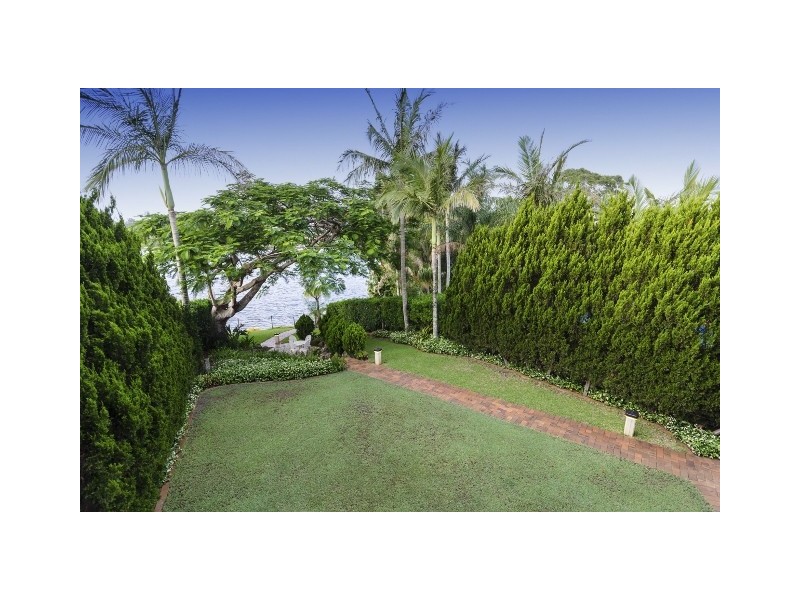 5 Cabana Boulevard, Benowa Waters QLD 4217