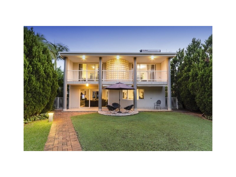 5 Cabana Boulevard, Benowa Waters QLD 4217