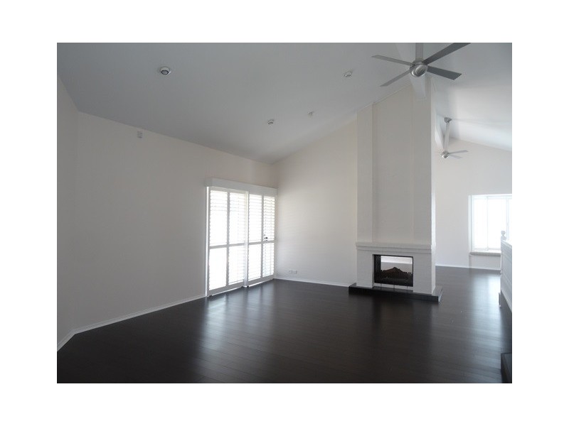 7306 Bayside Close, Sanctuary Cove QLD 4212