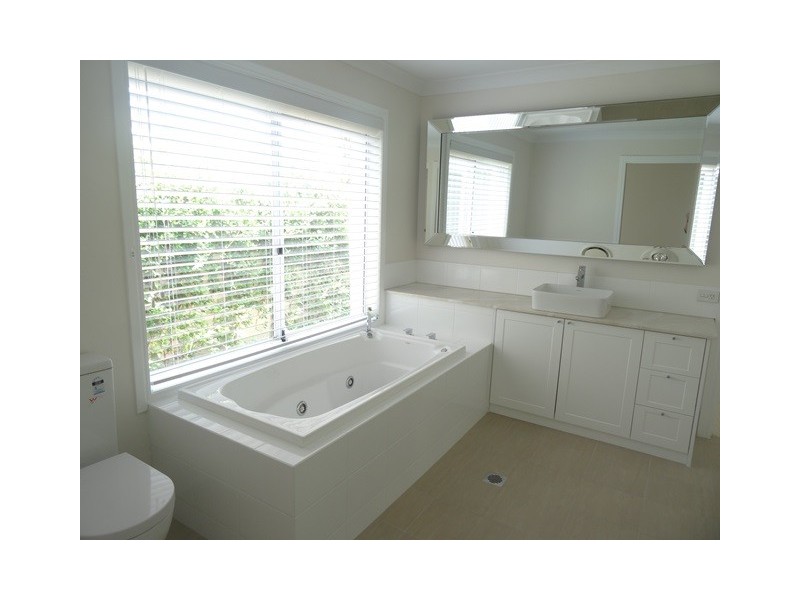 7306 Bayside Close, Sanctuary Cove QLD 4212