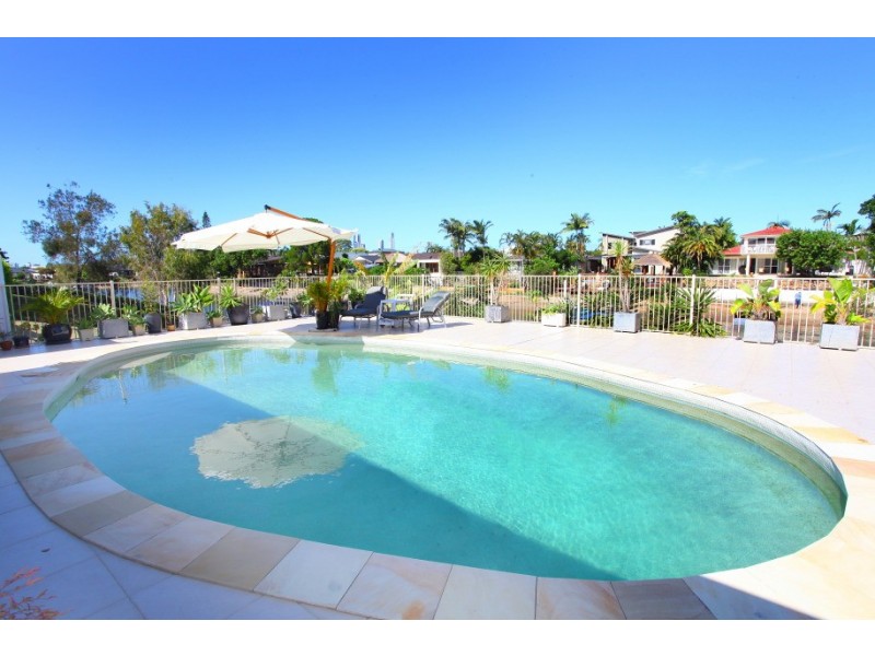 115 Campbell Street, Sorrento QLD 4217