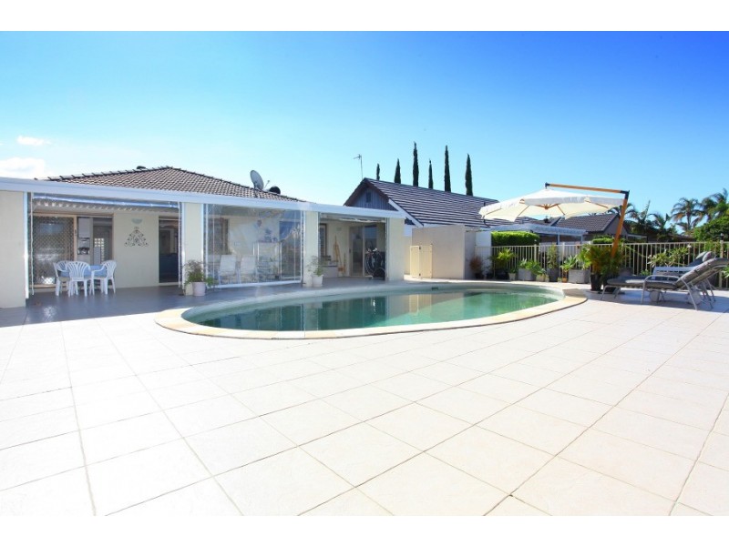 115 Campbell Street, Sorrento QLD 4217