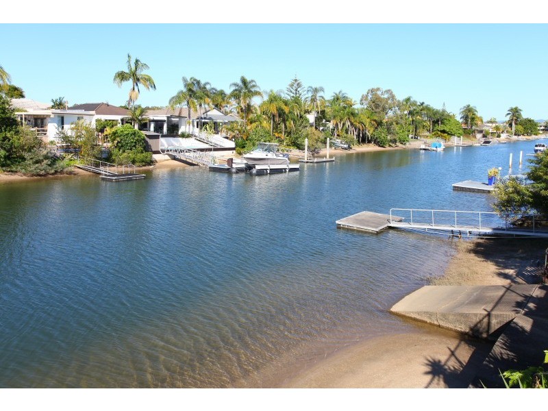 115 Campbell Street, Sorrento QLD 4217