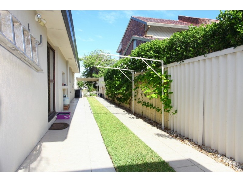 115 Campbell Street, Sorrento QLD 4217