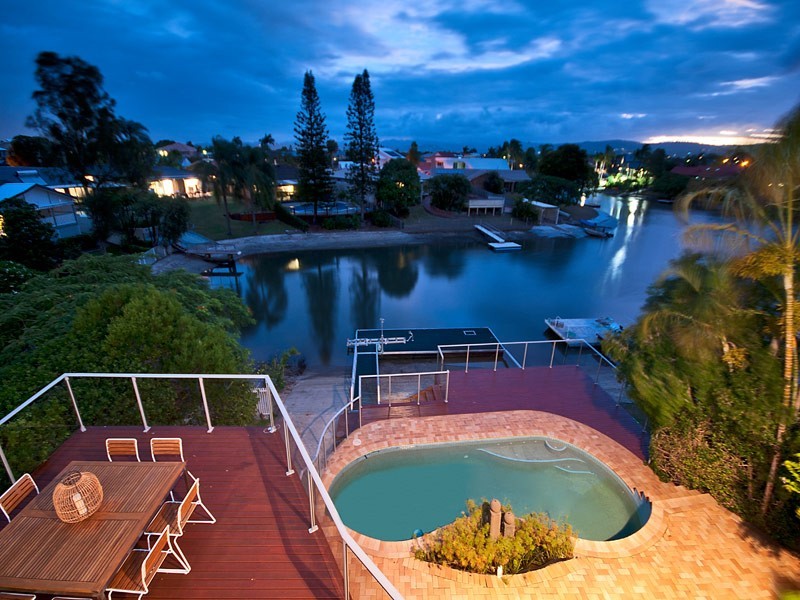 6 Adler Court, Benowa Waters QLD 4217