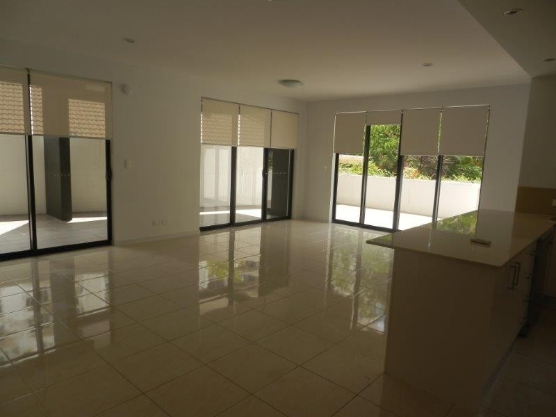 1/3 Beach Parade, Surfers Paradise QLD 4217