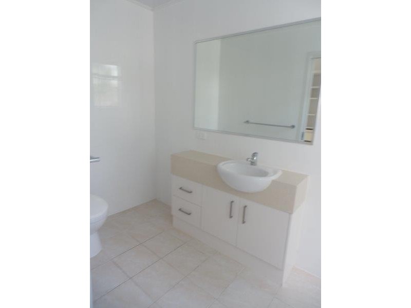 1/3 Beach Parade, Surfers Paradise QLD 4217